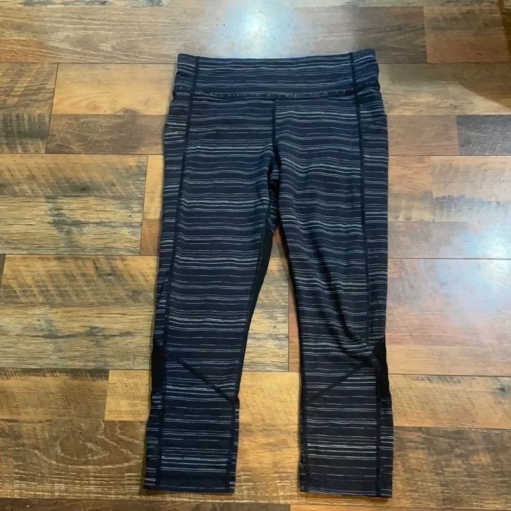 Lululemon capris 8 (4686R)
